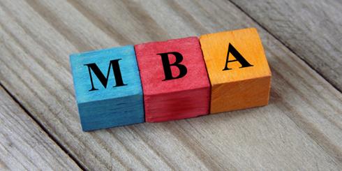 در دوره MBA آزاد کدام موسسه شرکت کنم؟